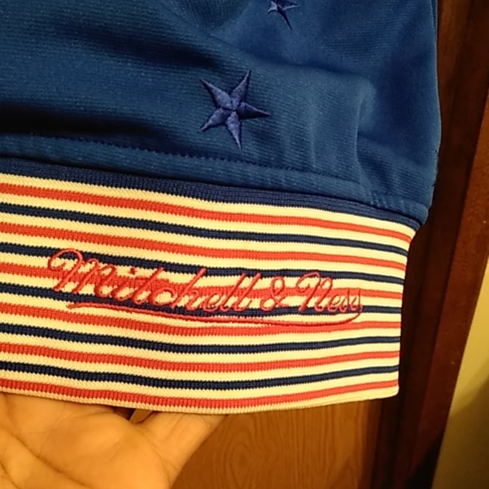 Jacket - Picture 6 of 6